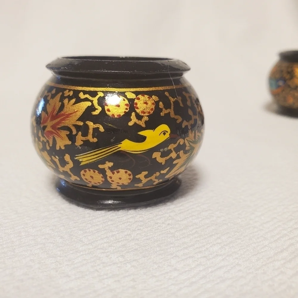 Hand-painted  laquer folk art napkin rings black and‎ gold  set of 2